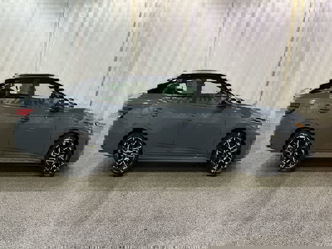 2025 Nissan Sentra SR photo 4