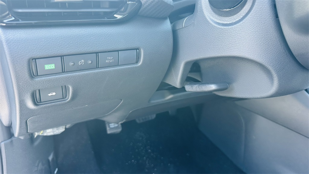 2025 Nissan Sentra SV photo 15
