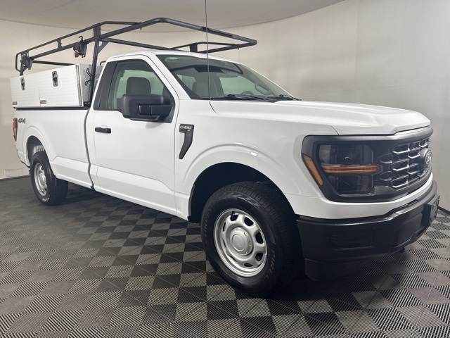 2025 Ford F-150 XL's photo