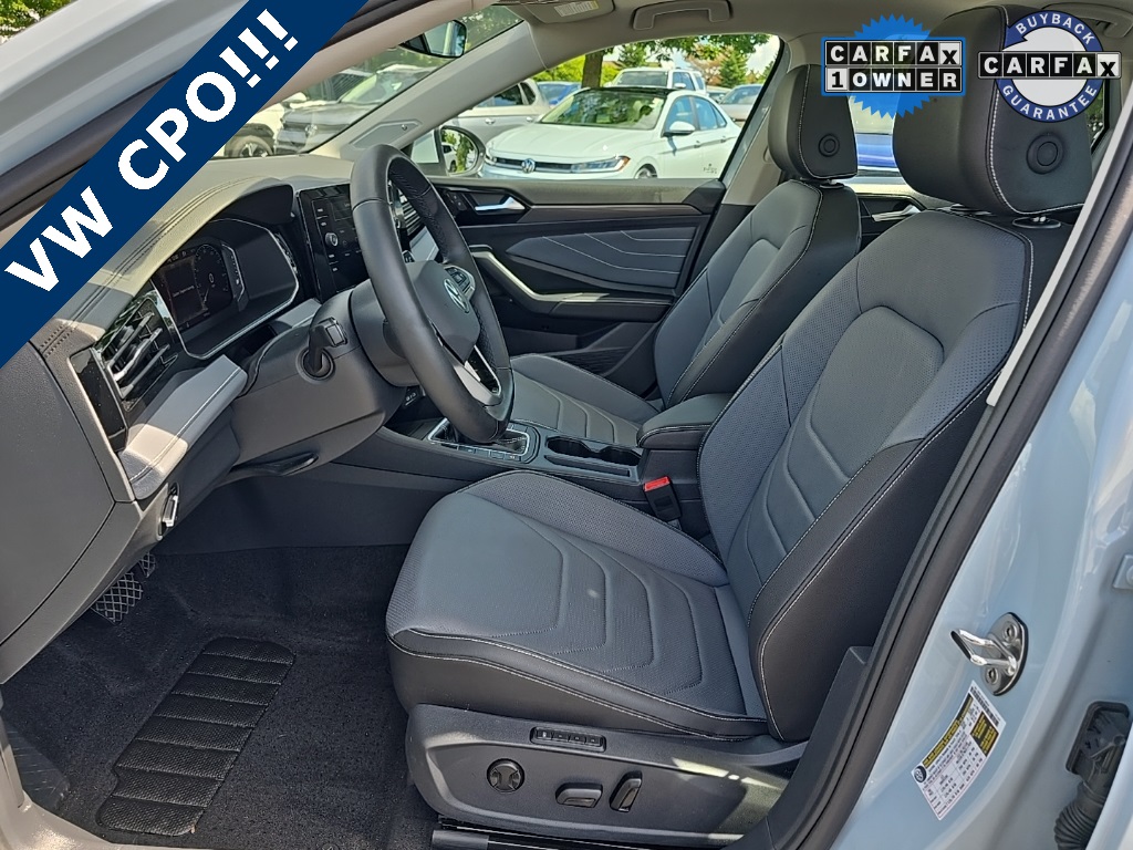 2025 Volkswagen Jetta 1.5T SEL photo 4