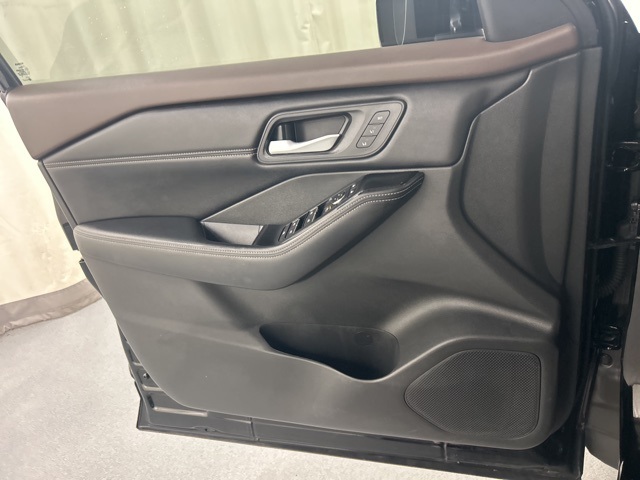 2023 Nissan Rogue SL photo 23