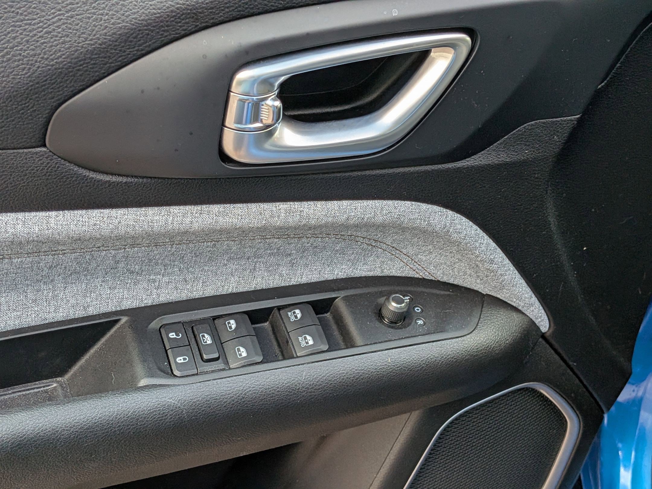 2022 Jeep Compass Latitude Lux photo 12