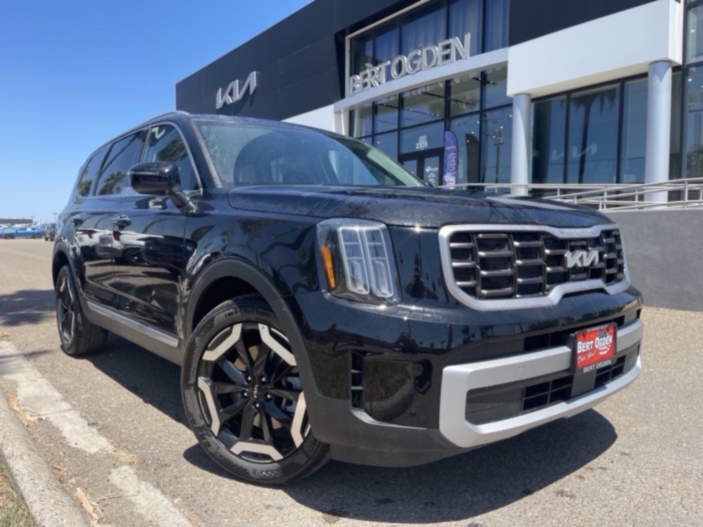 2025 Kia Telluride S's photo