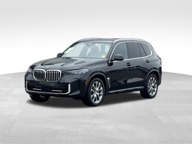 2024 BMW X5 50e's photo