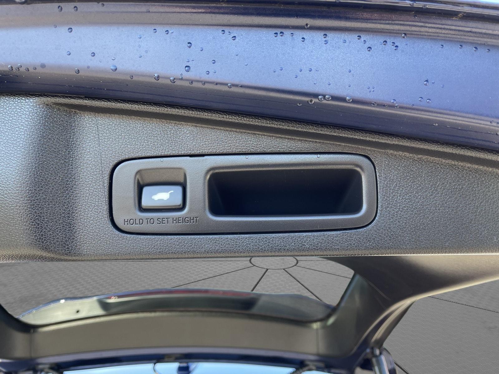 2022 Honda CR-V Touring photo 16