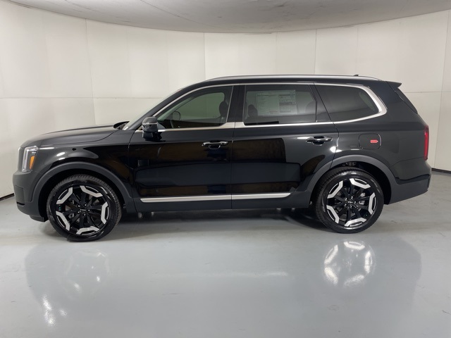 2025 Kia Telluride S photo 4