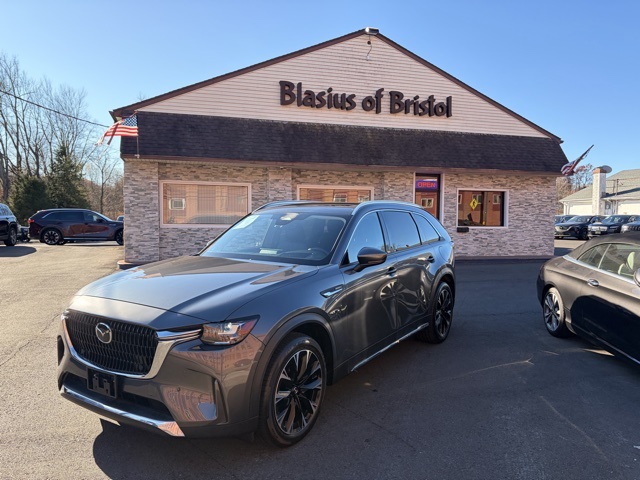 2024 Mazda CX-90 Premium Package's photo