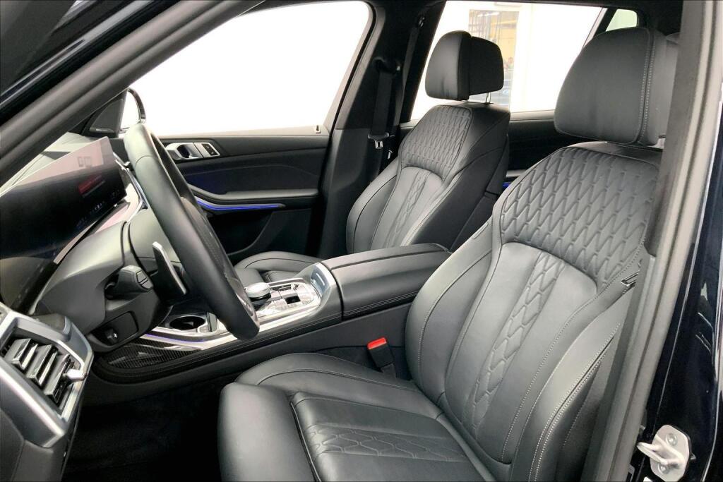 2025 Bmw X7 M60i photo 7