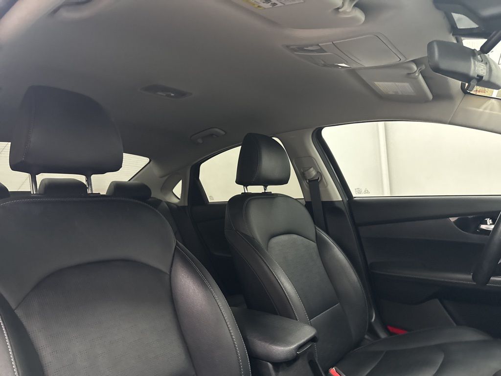 2020 Kia Forte EX photo 26