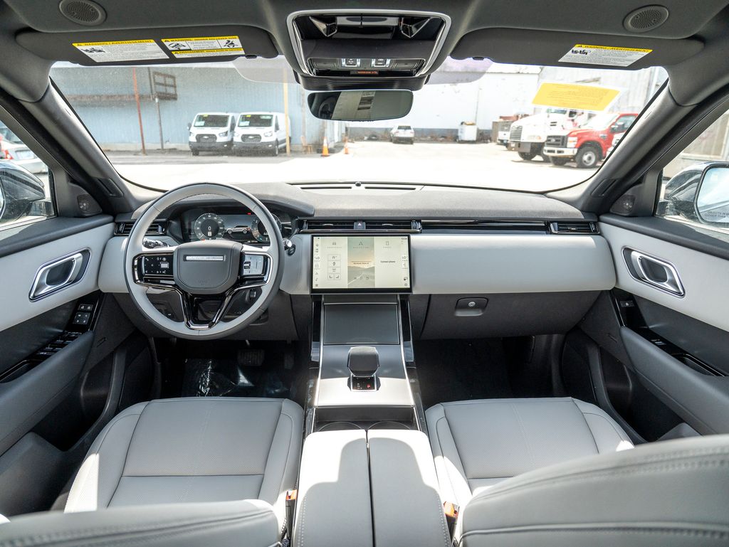 2026 Land Rover Range Rover Velar S photo 17