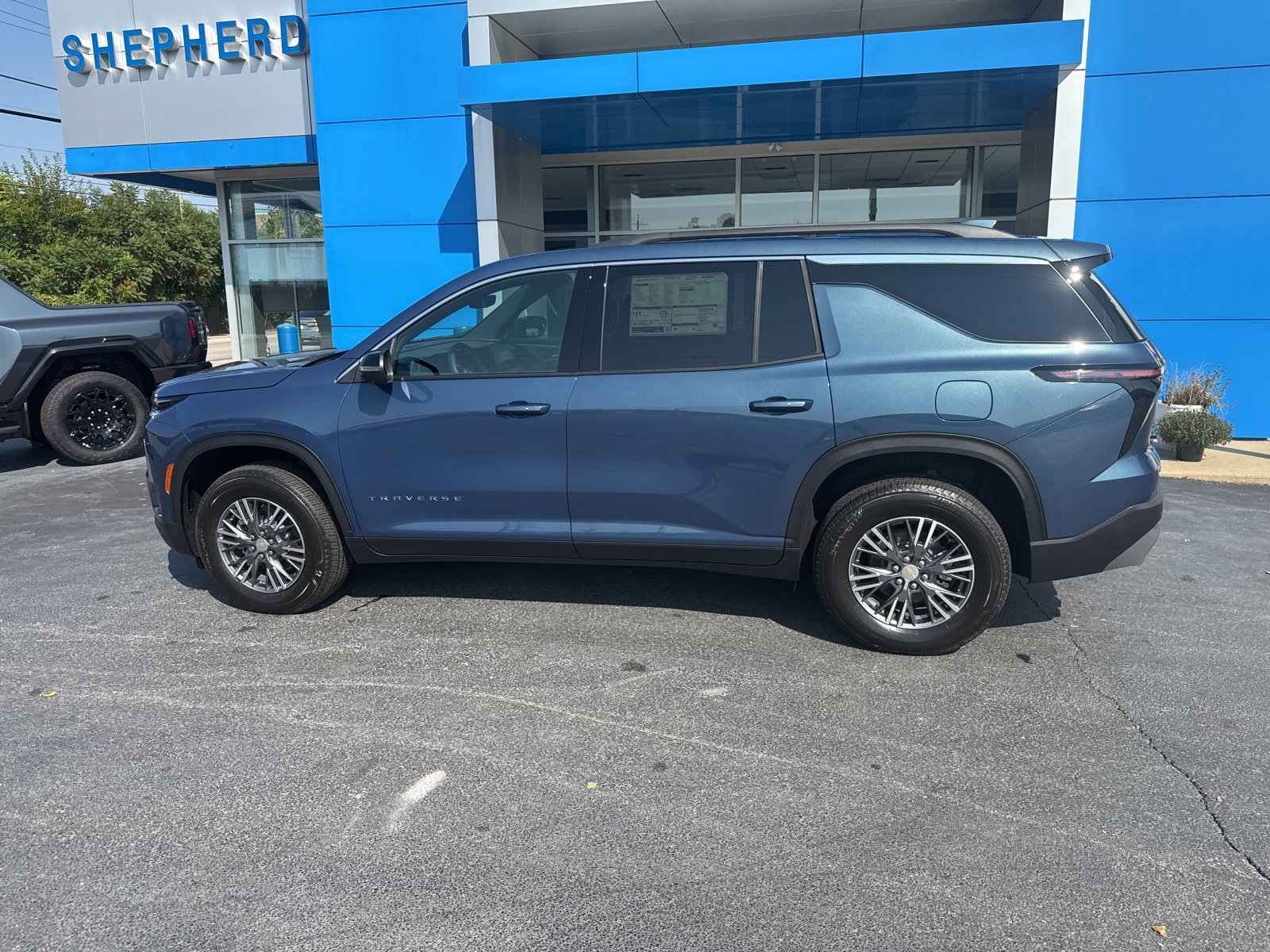 2026 Chevrolet Traverse photo 5