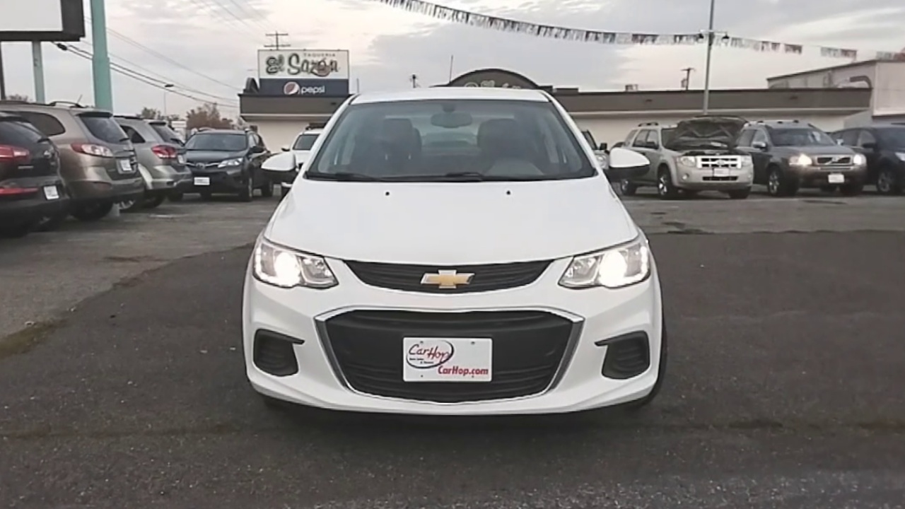 2017 Chevrolet Sonic Premier photo 3