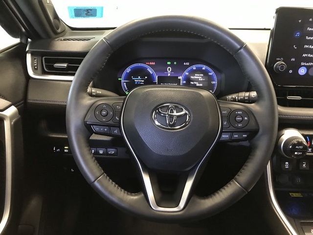 2023 Toyota RAV4 Hybrid XSE photo 18