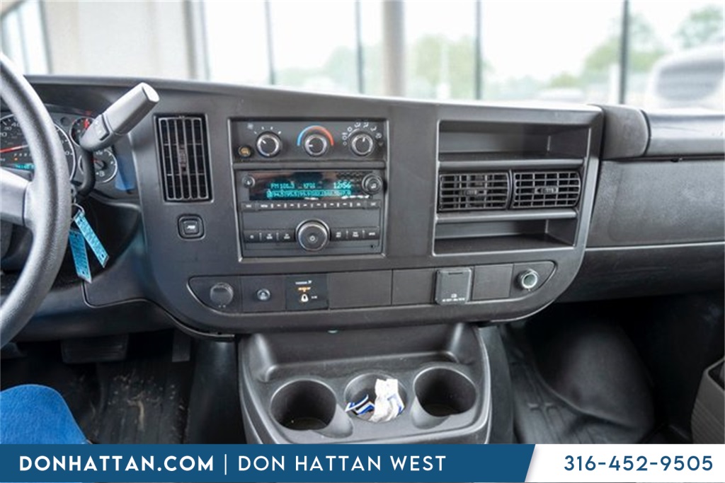 2023 Chevrolet Express 2500 Work Cargo Van photo 15