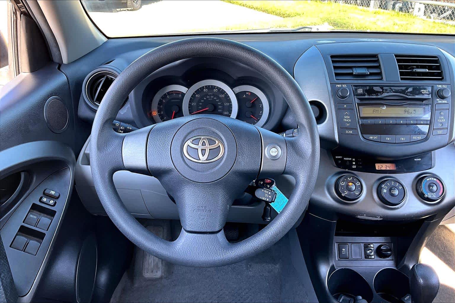 2010 Toyota RAV4 Base photo 4