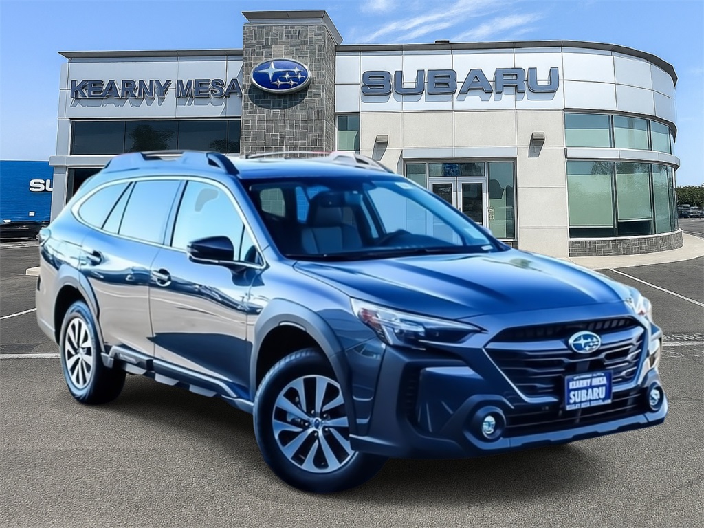 2025 Subaru Outback Premium's photo