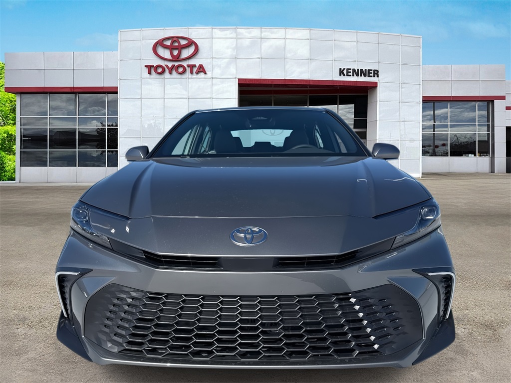 2026 Toyota Camry SE photo 2