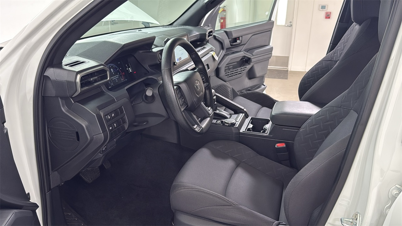 2024 Toyota Tacoma SR 4x4 Double Cab photo 11