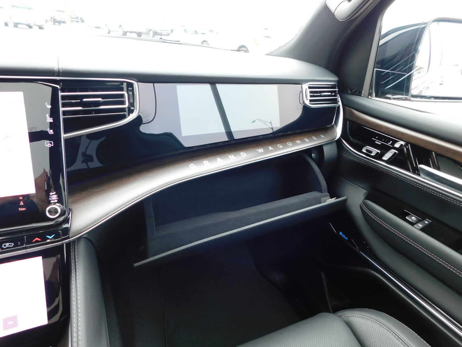 2024 Jeep Grand Wagoneer L Base photo 43