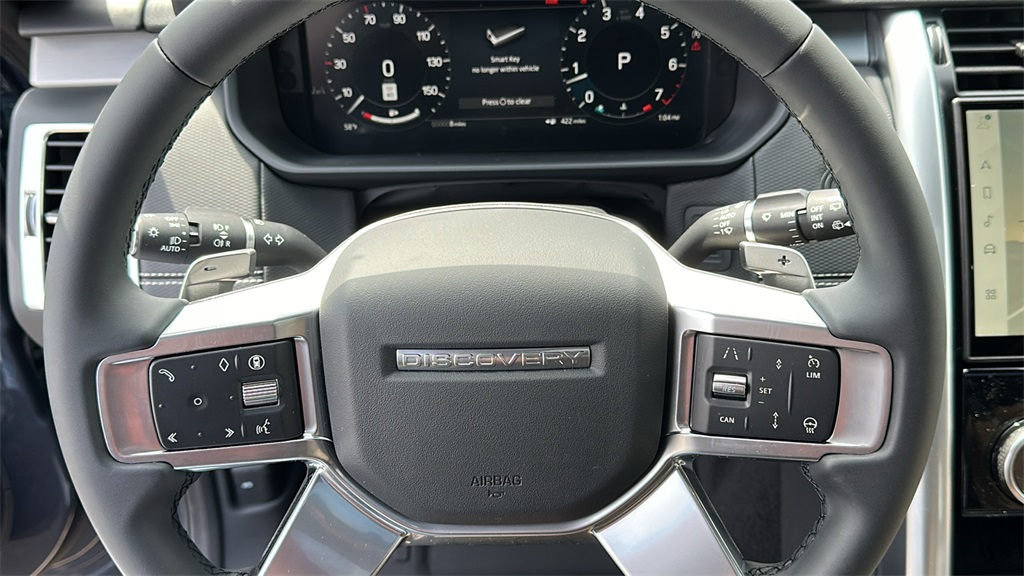 2025 Land Rover Discovery SE photo 13