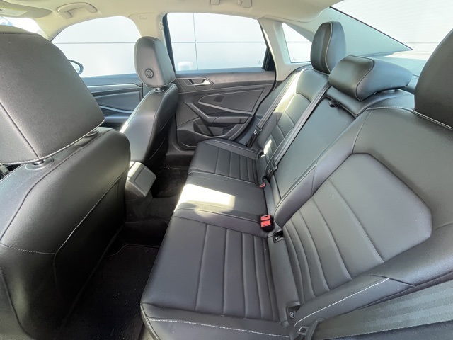 2022 Volkswagen Jetta 1.5T SE photo 3