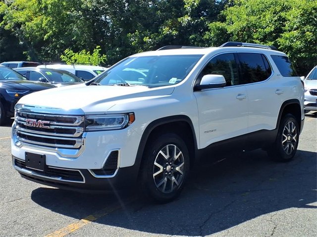 2022 Gmc Acadia SLE photo 3