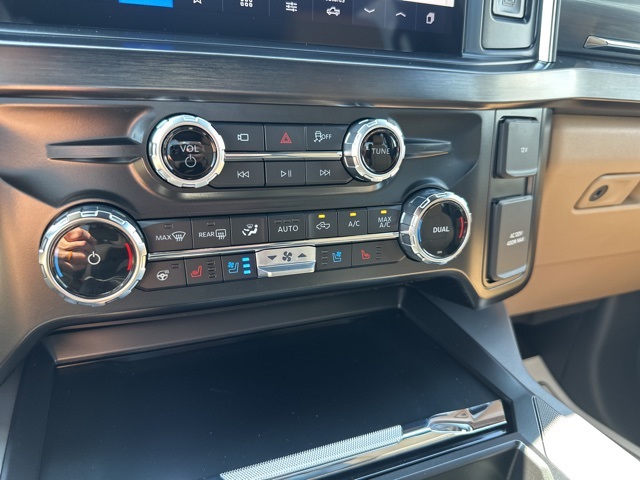 2026 Ford F-350 Lariat photo 43