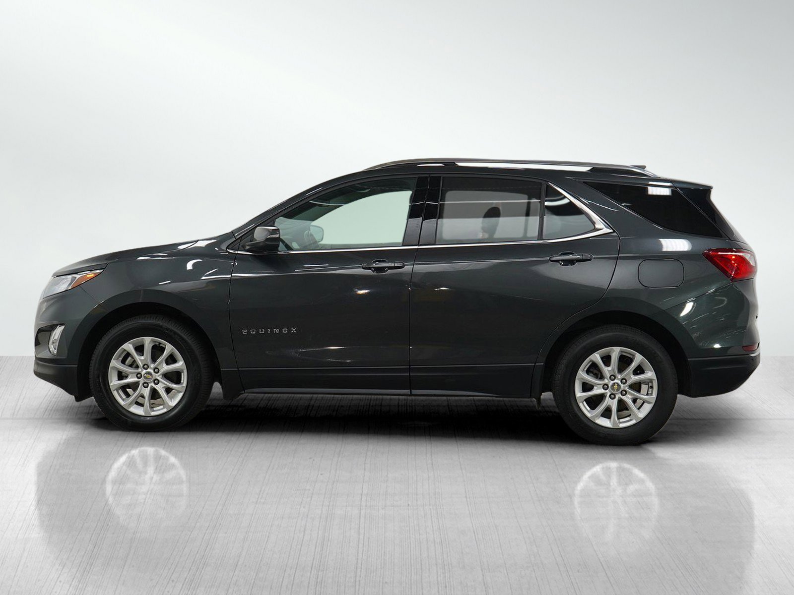 Used 2018 Chevrolet Equinox LT with VIN 2GNAXJEV7J6251124 for sale in White Bear Lake, Minnesota