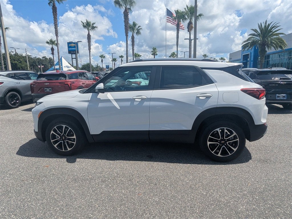 2026 Chevrolet Trailblazer LT photo 4