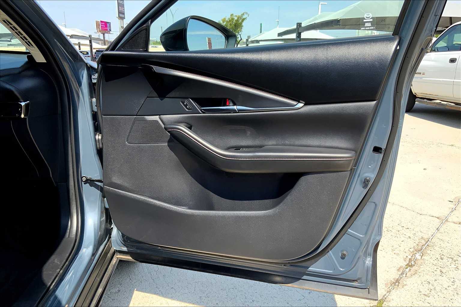 2024 Mazda CX-30 2.5 S Carbon photo 22
