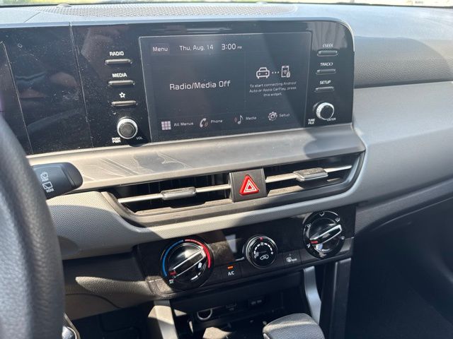 2024 Kia Seltos LX photo 24