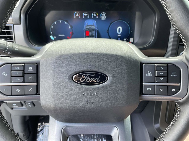 2025 Ford F-150 Lariat photo 12