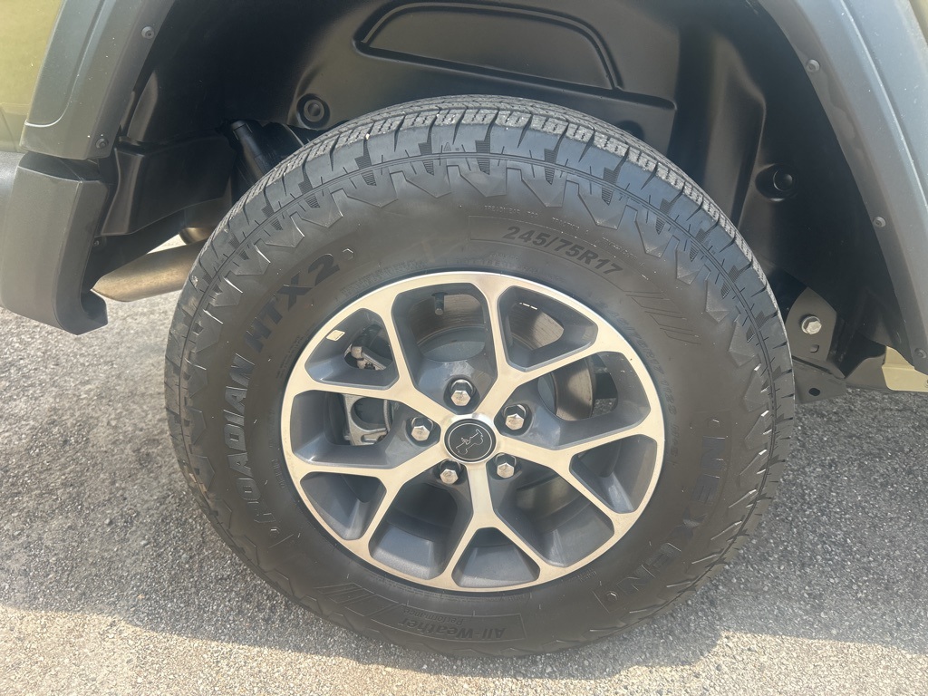 2025 Jeep Wrangler Sport S photo 4