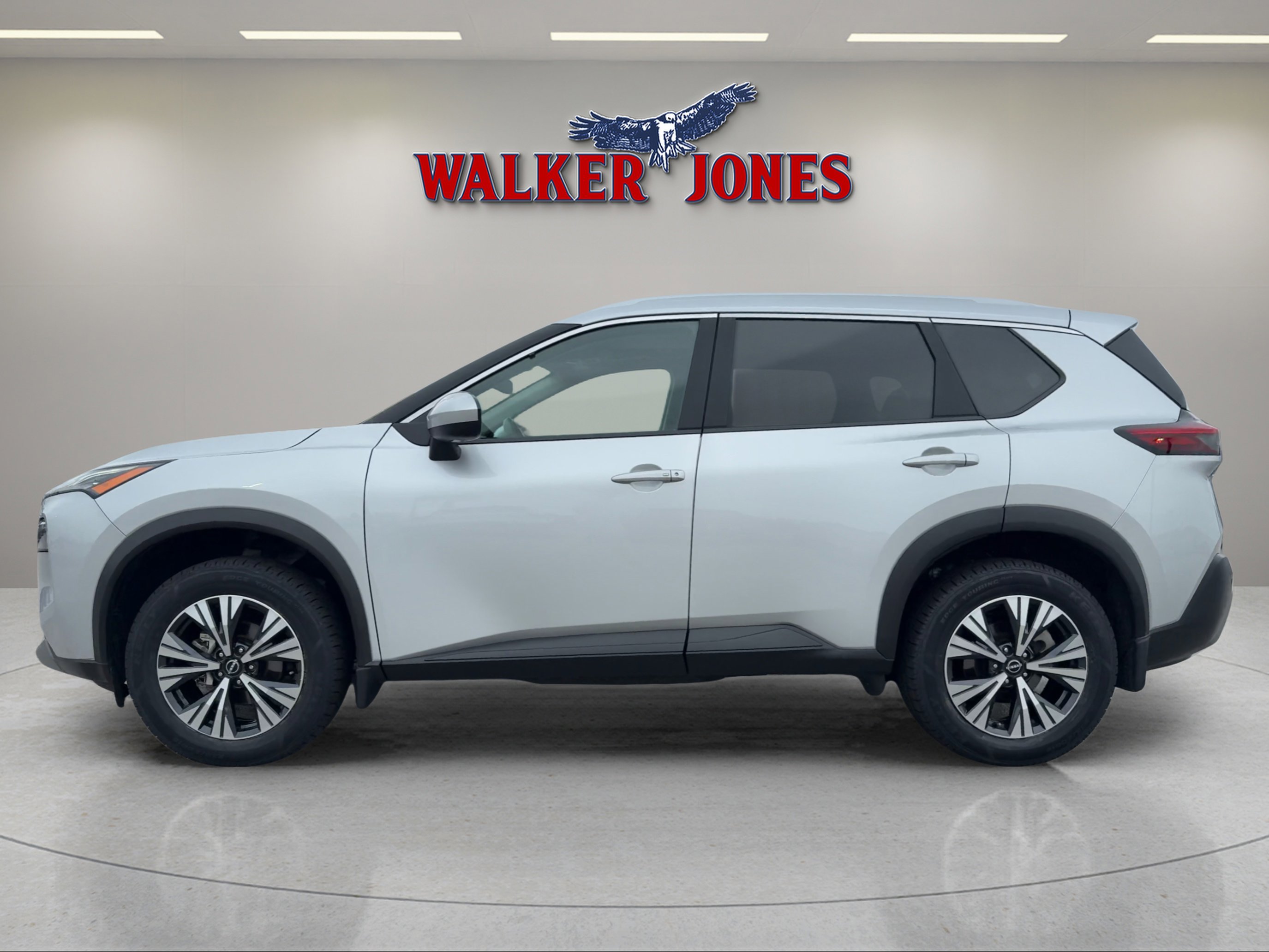 2023 Nissan Rogue SV photo 5