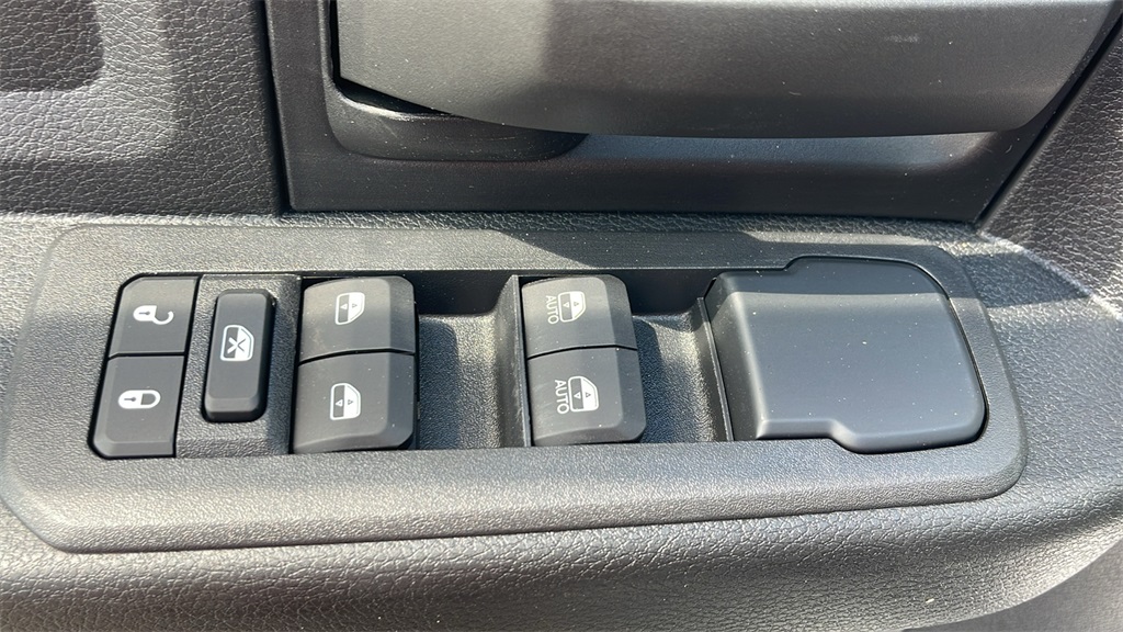 2025 Ram 2500 Tradesman photo 15