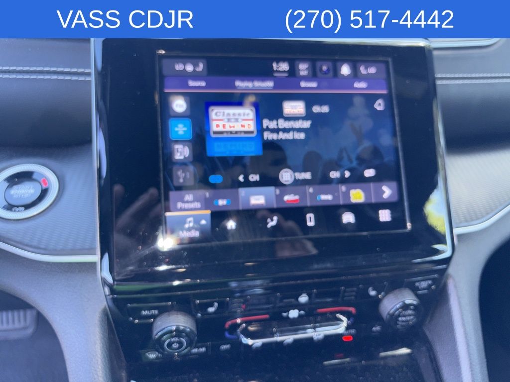 2024 Jeep Grand Cherokee Altitude photo 15