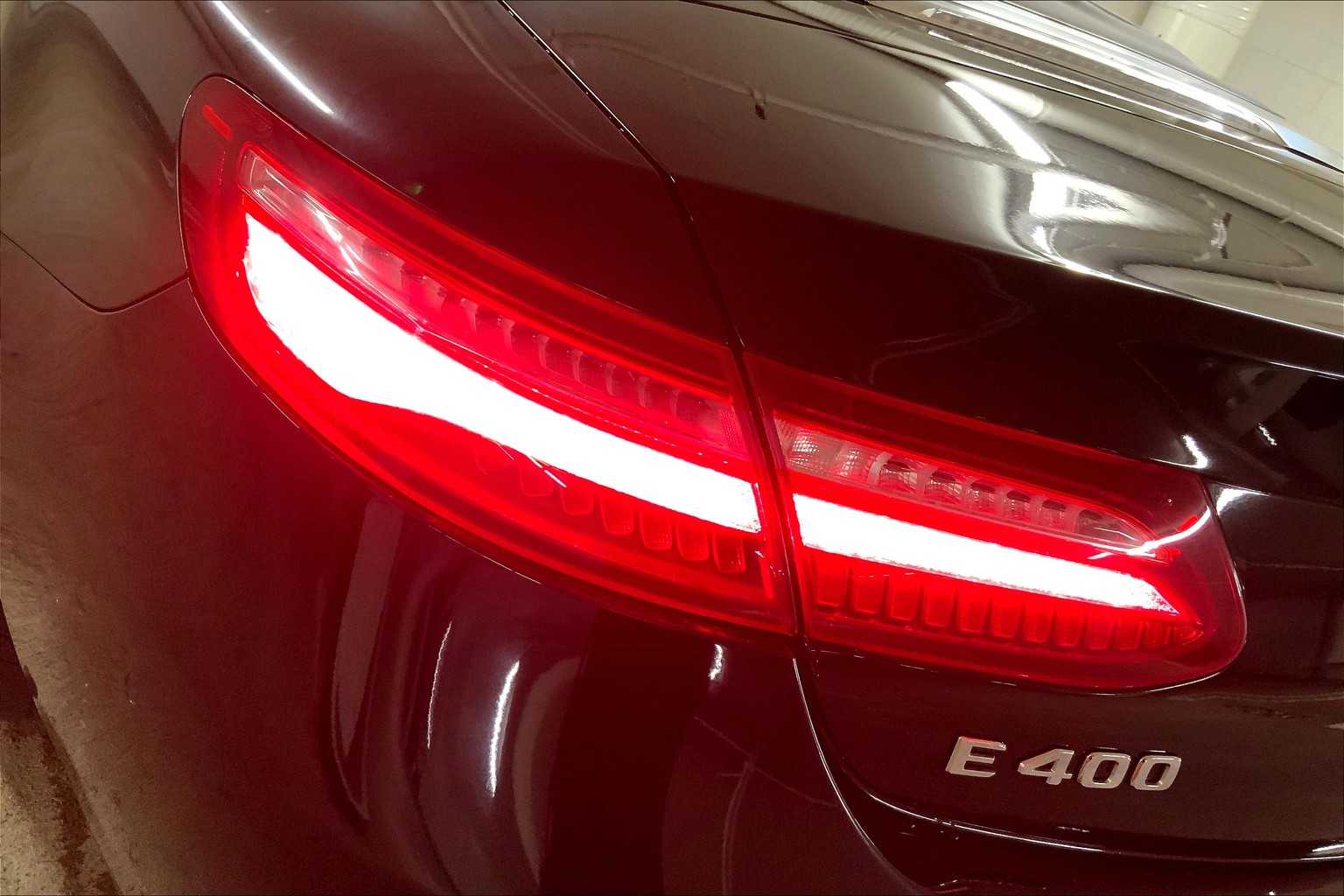 2018 Mercedes Benz E 400 photo 25