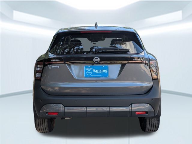 2025 Nissan Kicks SV photo 4
