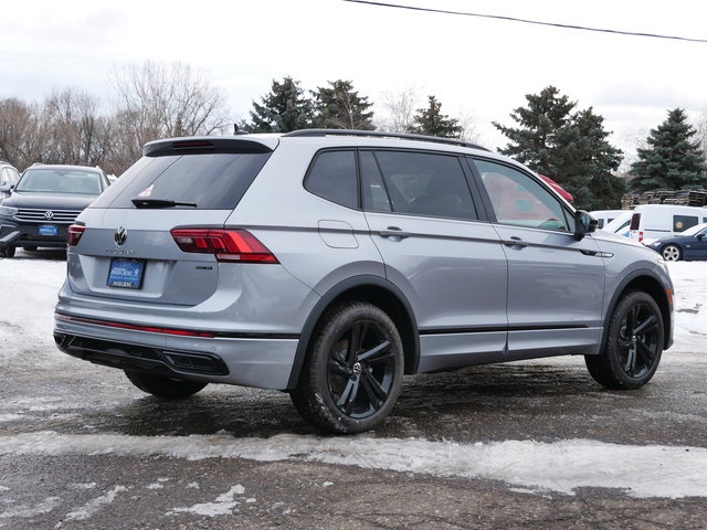 2024 Volkswagen Tiguan SE R-Line Black photo 2