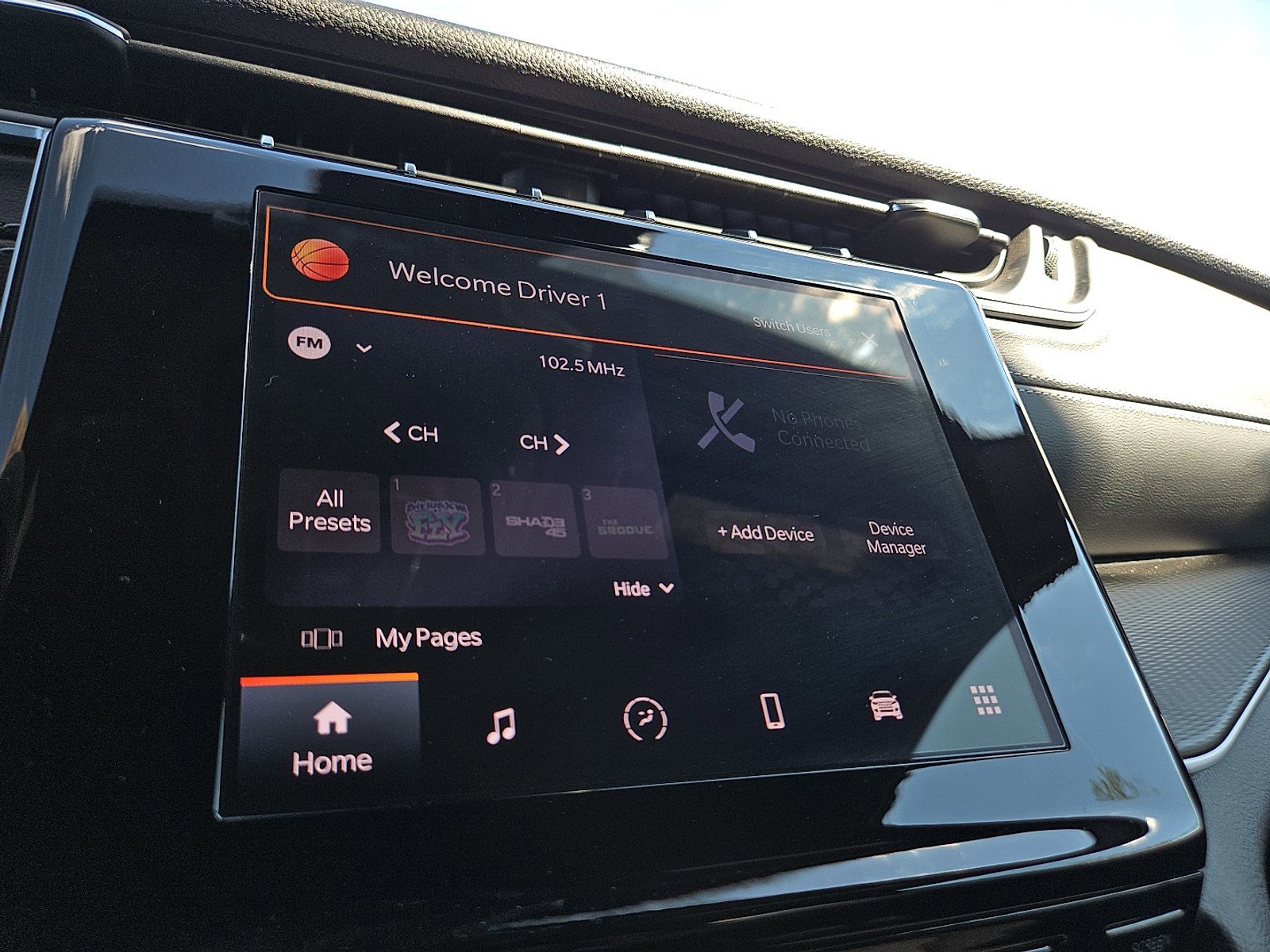2025 Jeep Grand Cherokee Laredo photo 29