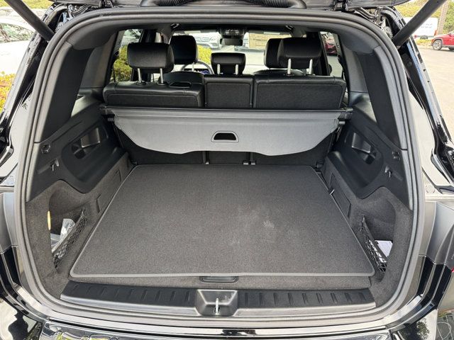 2025 Mercedes Benz EQB photo 4