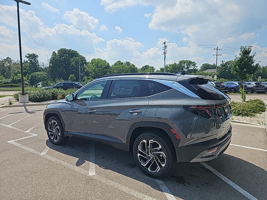 2025 Hyundai Tucson Limited photo 3
