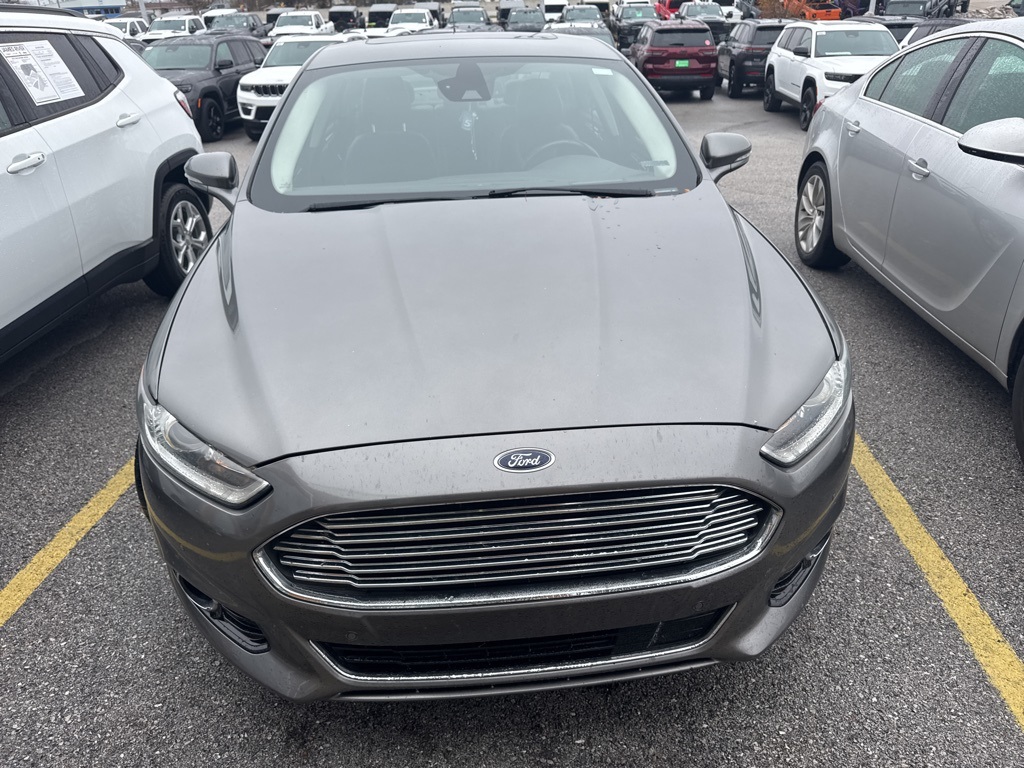 2014 Ford Fusion Energi Titanium photo 2