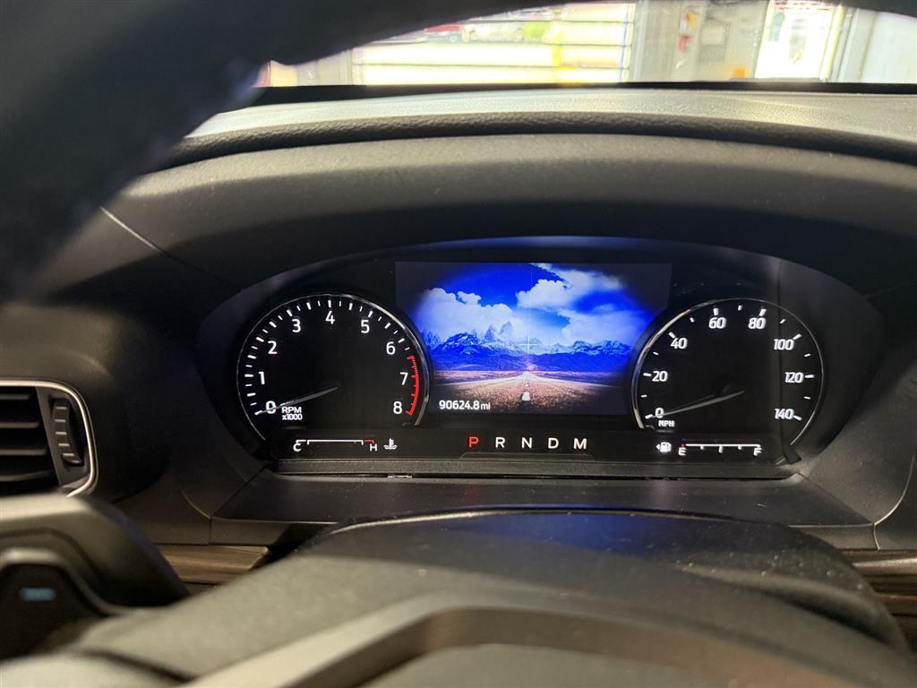 2020 Ford Explorer Limited photo 2