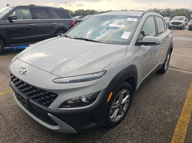 2023 Hyundai Kona SEL photo 2