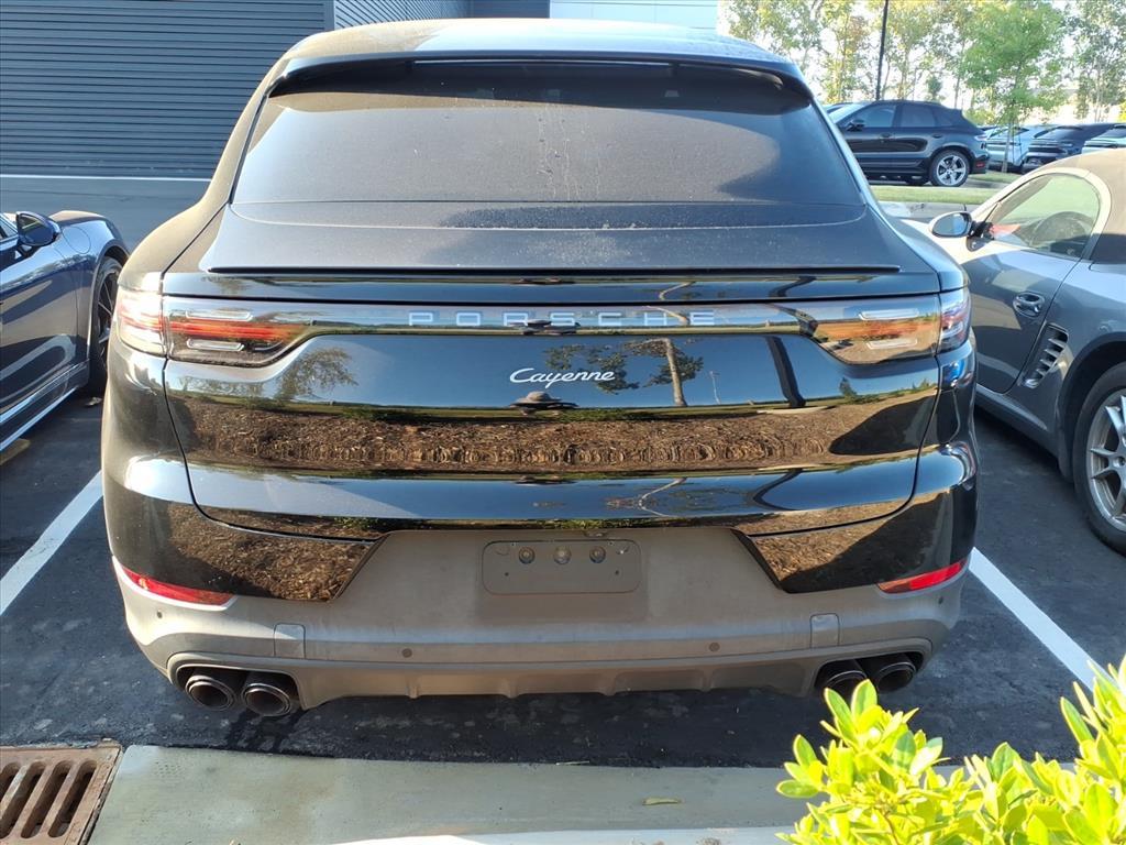 2023 Porsche Cayenne Platinum Edition photo 7