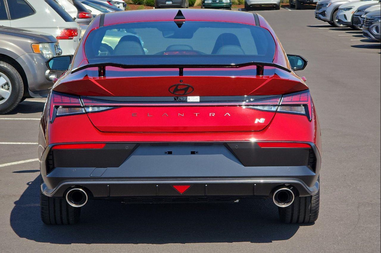 2025 Hyundai Elantra N photo 4