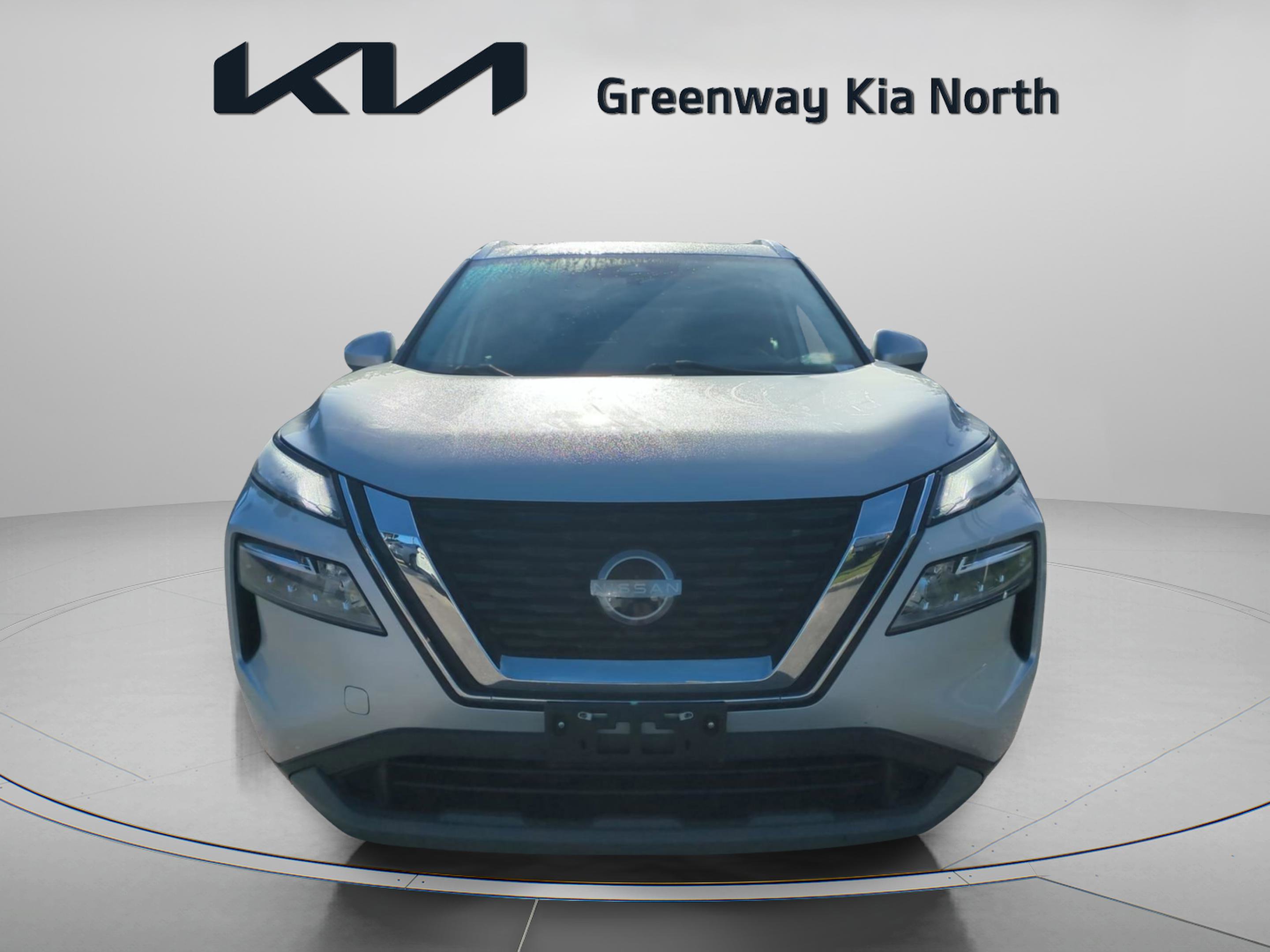 2023 Nissan Rogue SV photo 2