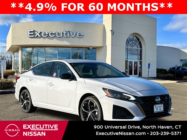 2025 Nissan Altima SR's photo