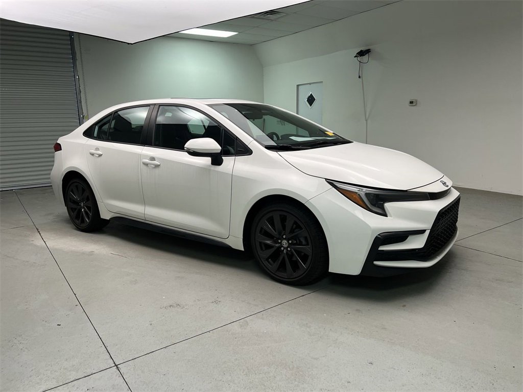 2023 Toyota Corolla XSE photo 2